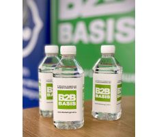 Вода с логотипом B2Bbasis на конференции Продажи и маркетинг 2019