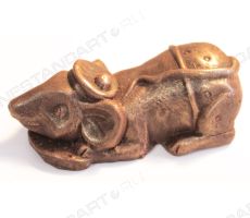 Фигурка крысы из шоколада. Символ 2020 года
