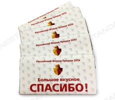 Плитки шоколада с логотипом Российского форума продаж