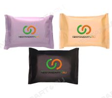 Влажные салфетки с лого в цветных пачках